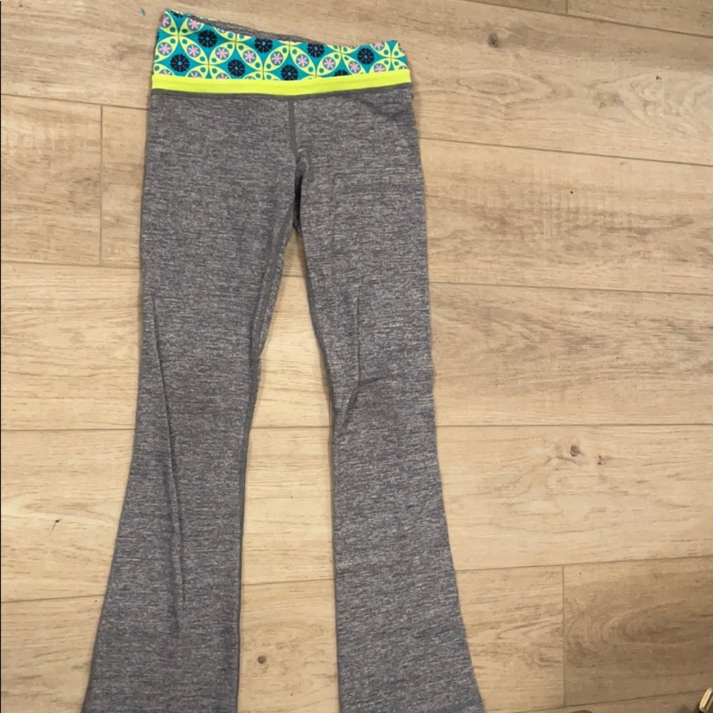 Ivivva flare leggings